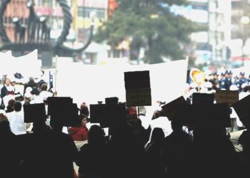 Van’da şov yürüyüşü ve açık hava toplantılarına 2 günlük yasak