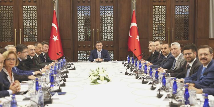 Yatırım toplantısından ‘kısa ve orta vadeli’ aksiyon planı çıktı