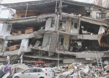 Zelzele bölgesine yönelik takviyeler devam ediyor