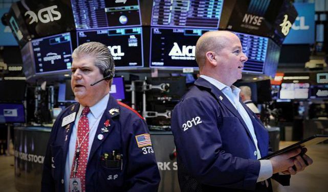 ABD’de zayıf verilerin etkisiyle New York Borsası günü düşüşle kapattı