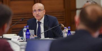 Bakan Şimşek: İhracat odaklı yatırım yapmamız gerekiyor