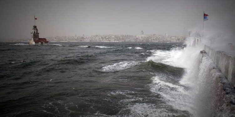 İstanbul Valiliği’nden fırtına uyarısı!