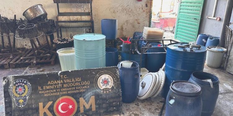 Adana’da 17 bin 800 litre kaçak akaryakıt ele geçirildi