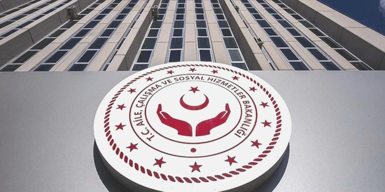 Aile Eğitim Programı ile 8 ayda 300 bin bireye eğitim verildi