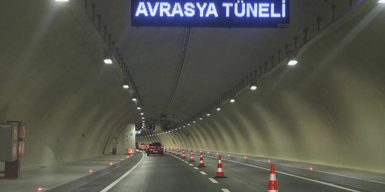 Avrasya’dan günlük geçiş garantiyi aştı
