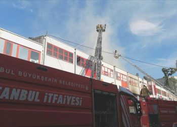  Bağcılar’daki yangında 1 kişi hayatını yitirdi