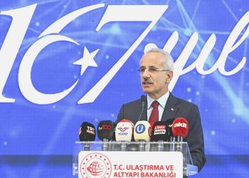 Bakan Uraloğlu: Yüksek süratli trenlerle bu yıl 12,5 milyon yolcu taşımayı hedefliyoruz