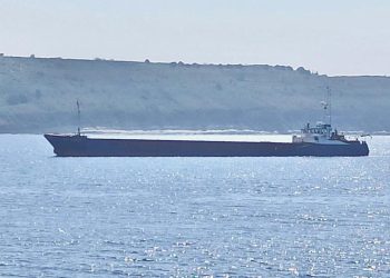 Çanakkale Boğazı’nda trafik süreksiz olarak askıya alındı