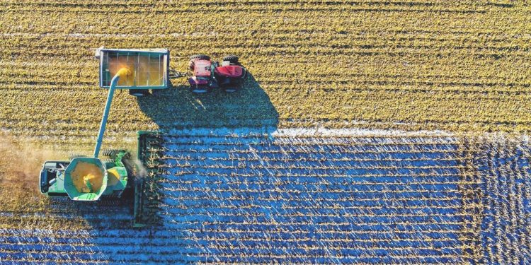 Çiftçilere 2,7 milyar liralık hasar tazminatı