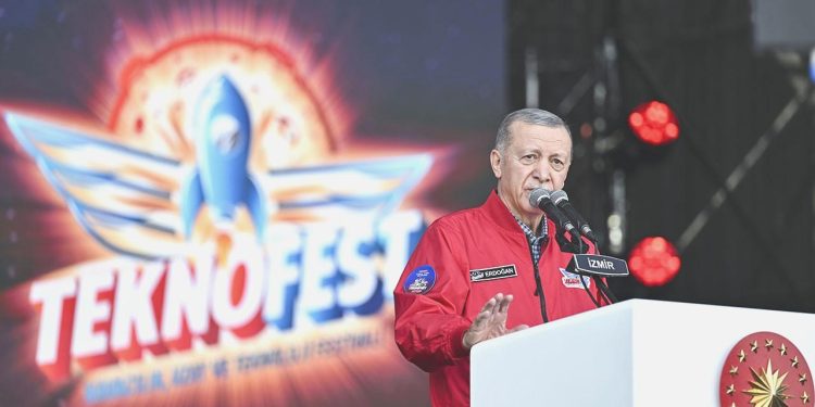 Cumhurbaşkanı Erdoğan: Aile ve Gençlik Bankası ile ilgili kanun teklifini Meclis’e sunacağız