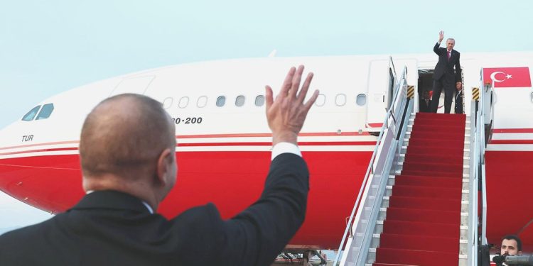 Cumhurbaşkanı Erdoğan, Nahçıvan’dan ayrıldı