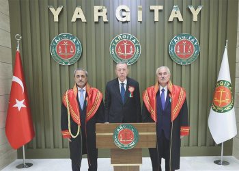 Cumhurbaşkanı Erdoğan’dan yeni anayasa daveti