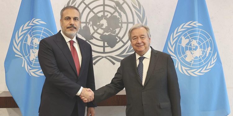 Dışişleri Bakanı Fidan, BM Genel Sekreteri Guterres ile  bir ortaya geldi