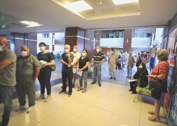 Dört branşta randevu sorunu sürüyor; Koca ‘Çözüm arıyoruz’ dedi