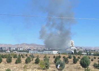 Gersan Sanayi Sitesi’nde çıkan yangın denetim altına alındı