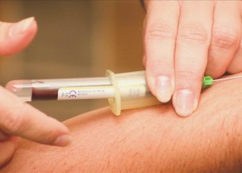 Grip aşısı uygulaması 65 yaş ve üstü vatandaşlar için yarın başlıyor