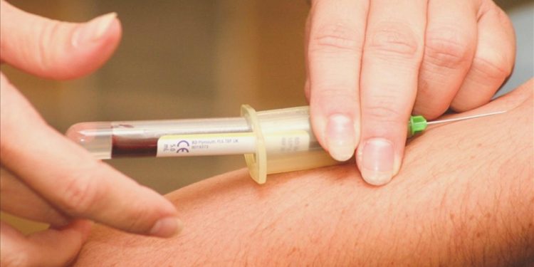 Grip aşısı uygulaması 65 yaş ve üstü vatandaşlar için yarın başlıyor