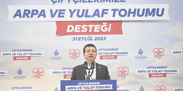 İBB çiftçilere arpa ve yulaf tohumu dağıtımı yaptı