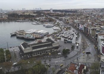 Kadıköy Kıyısı’nda etraf paklığı yapıldı