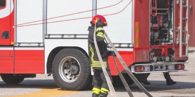 Kapalıçarşı’da yangın: İtfaiye grupları bölgede