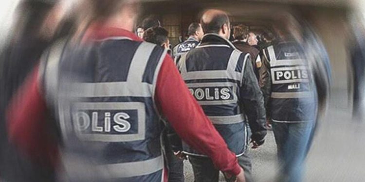 Kırmızı bültenle aranan Kazakistan asıllı hatalı Aydın’da tutuklandı