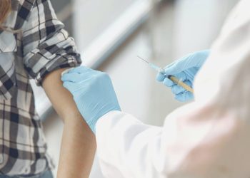 Koca’dan ‘grip aşısı’ daveti: İhmal etmeyelim