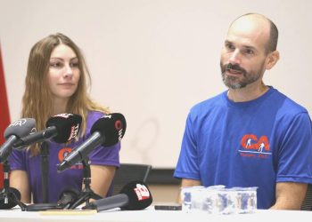 Mağaran kurtarılan ABD’li dağcı taburcu edildi