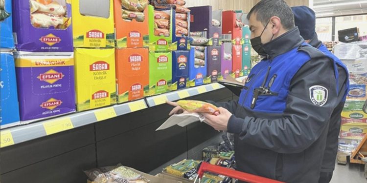 Marketlerdeki etiket-kasa farkına 23 milyon TL ceza