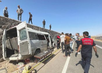 Minibüs kazasında üç emekçi can verdi