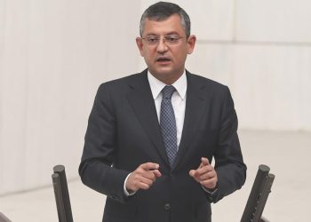 Özgür Özel: CHP Genel Başkanlığı’na adaylığımı ilan ediyorum
