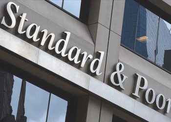 Standard & Poor’s, Türkiye’nin kredi görünümünü yükseltti