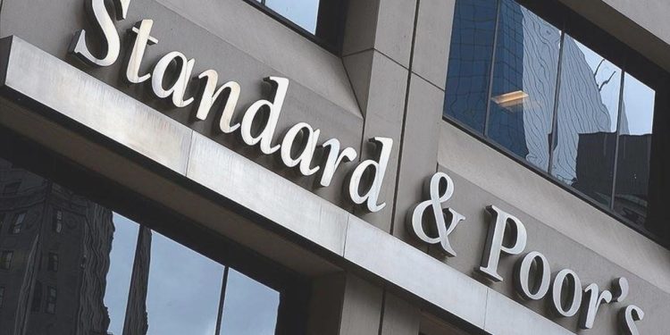 Standard & Poor’s, Türkiye’nin kredi görünümünü yükseltti