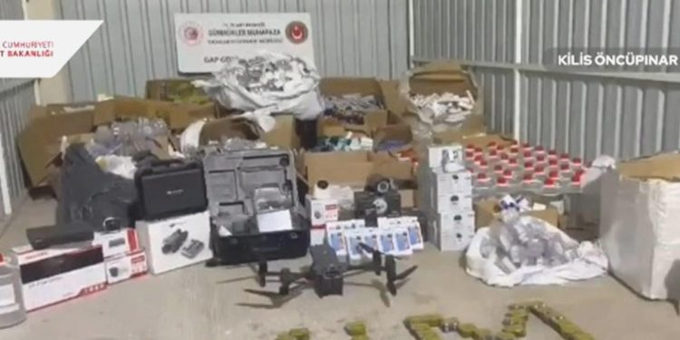 Suriye’ye giden TIR’a gümrükte 25 milyon liralık baskın