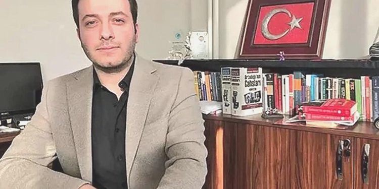 Ters’in yayın direktörü Batuhan Çolak gözaltında