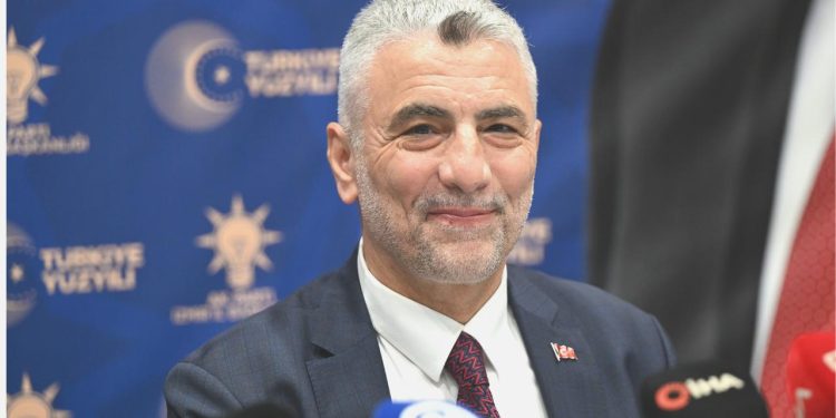 Ticaret Bakanı Ömer Bolat: İhracatçılardan yeni atılımlar yapmalarını bekliyoruz