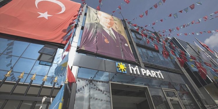 UYGUN Parti Yozgat Vilayet Lideri Katipoğlu misyonundan istifa etti