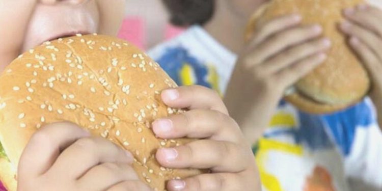 Yetersiz beslenen çocuklar öğrenmede sorun yaşıyor