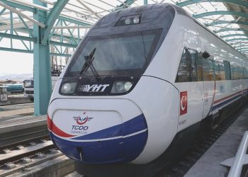 Yüksek süratli tren biletlerine artırım