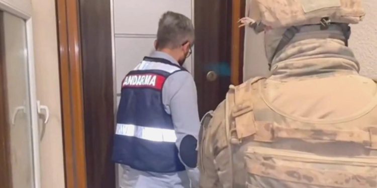 34 kentte büyük uyuşturucu operasyonu: 190 kişi gözaltında
