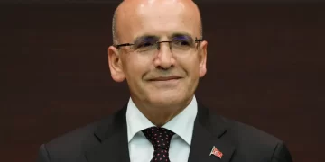 Bakan Şimşek, MEDEF üyeleriyle bir araya geldi