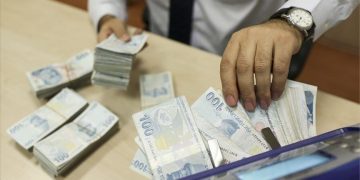 Bankacılık sektörünün mevduatı 75,7 milyar lira arttı