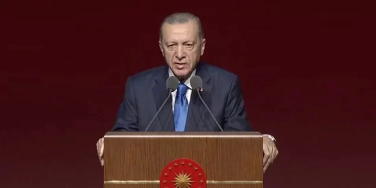Erdoğan: Bilgiye sahip olan insanlığa yön verir