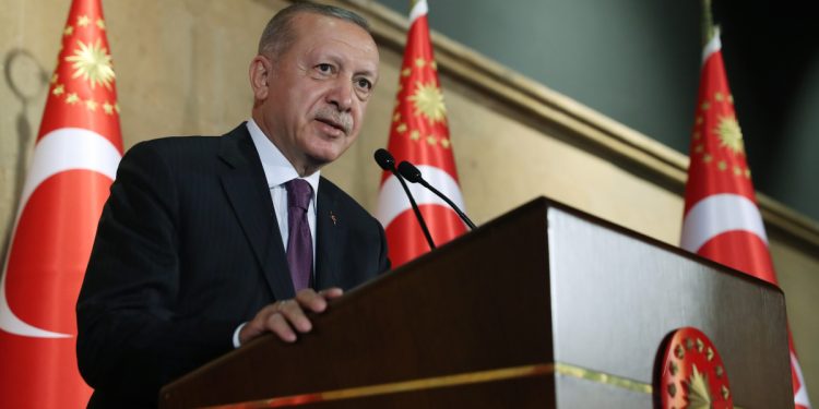 Erdoğan: Tam üyelik dışındaki alternatifi kabul etmiyoruz