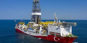 İsrail ile enerji anlaşmaları askıya alındı, 250 sondaj yapılacak!
