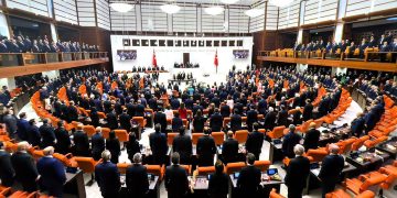 Meclis haftaya yoğun başladı