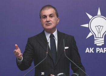 AK Parti’den ABD’ye uçak gemisi yansısı