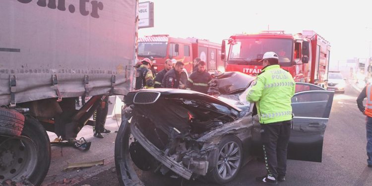 Anadolu Otoyolu’nda ölümlü kaza