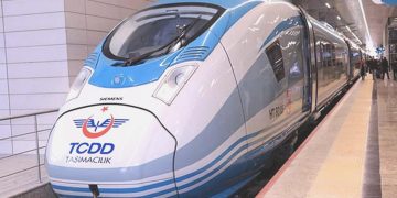 Ankara’da YHT vagonları raydan çıktı