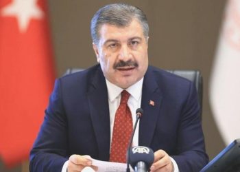 Bakan Koca: Gazze için yardım gereçleri taşıyan 2 uçağın Mısır’a ulaştı