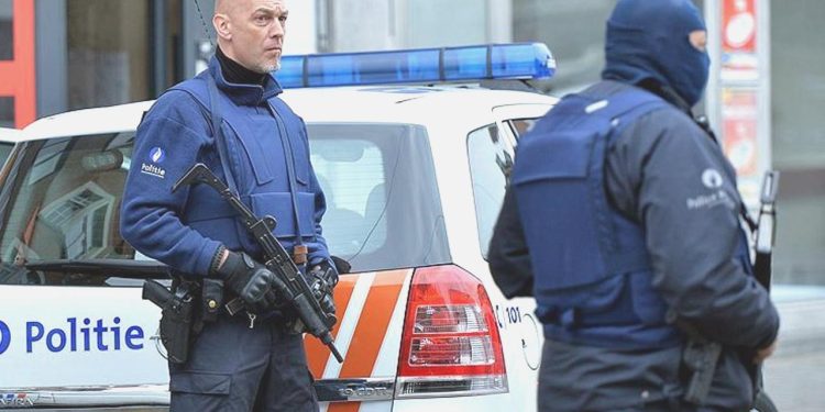 Brüksel’de silahlı taarruz: iki meyyit bir yaralı